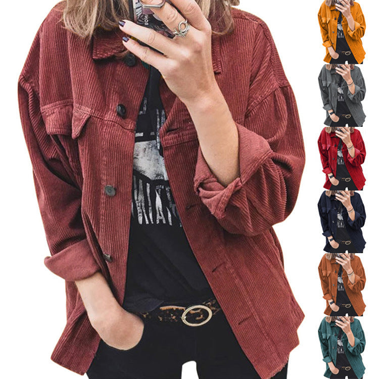 Damen modische Cordjacke mit praktischen aufgesetzten Taschen und lässigem Schnitt