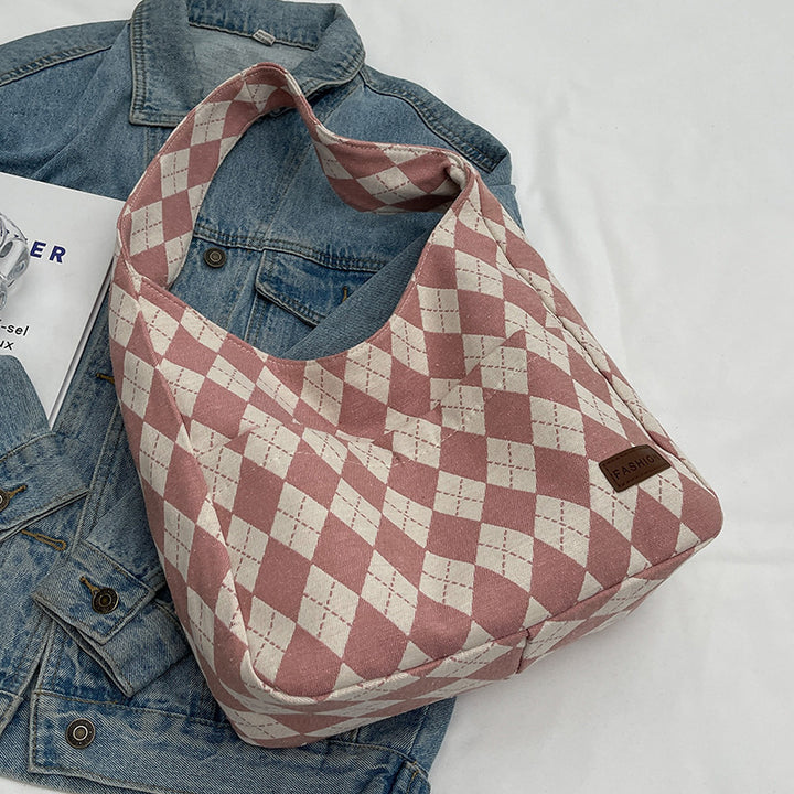 Damen Umhängetasche mit modernem Rautenmuster und praktischen Innenfächern Nord Taschen