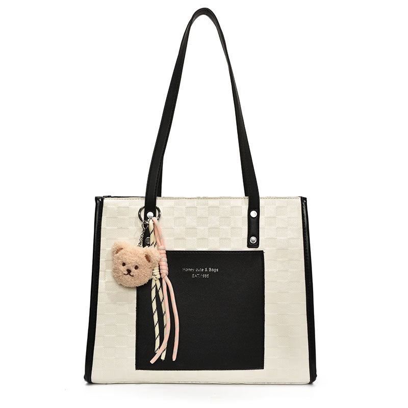 Damenmode Schultertasche mit stilvollem Karomuster Nord Taschen