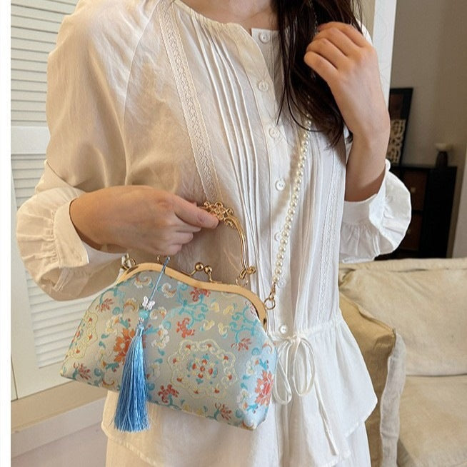 Damen elegante Handtasche mit kunstvollem Verschluss Nord Taschen