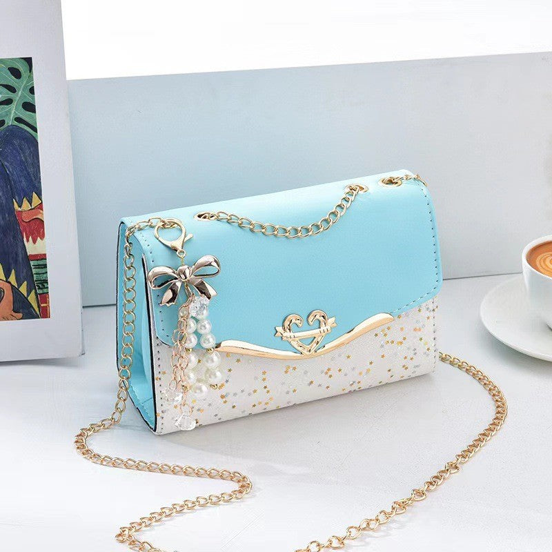 Damen elegante Umhängetasche mit glänzenden Akzenten Nord Taschen