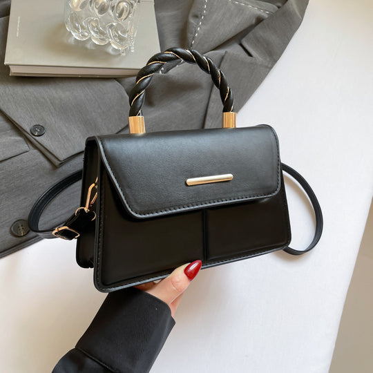 Damen Umhängetasche mit doppeltem Trageriemen und elegantem Metallverschluss Nord Taschen