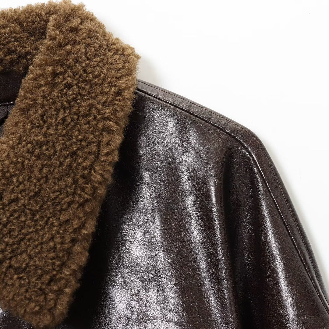Damen Oversized Lederimitat-Jacke mit Teddykragen und Taillengürtel Nord Taschen