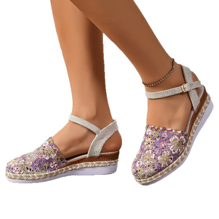 Damen  bestickte Espadrille-Pantoletten mit verstellbarem Knöchelriemen, floraler Häkel-Optik und geflochtenem Jute-Plateau Nord Taschen