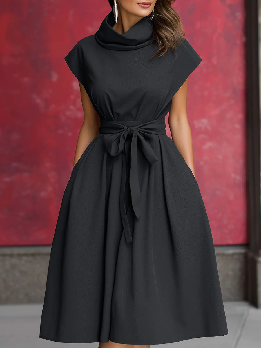 Damen Kleid mit schicker, geraffter Kapuze und praktischen Taschen