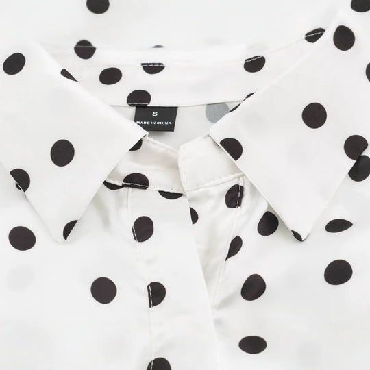 Damen Gepunktete Cropped-Hemdbluse mit breitem Taillengürtel und Ballonärmeln Nord Taschen