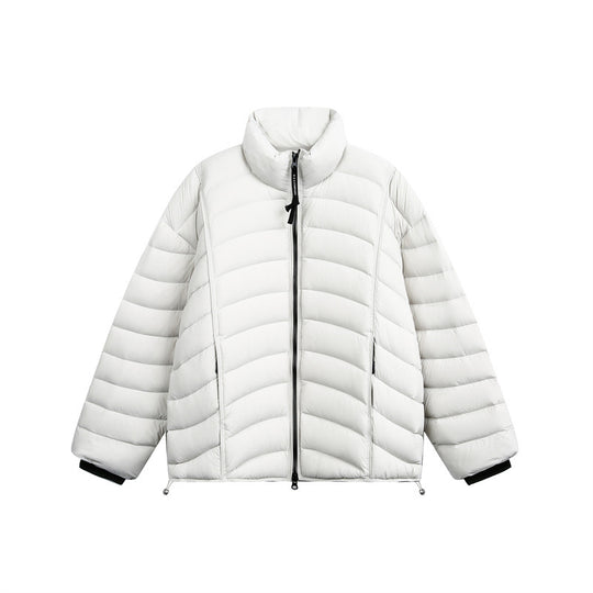 Damen Kurz geschnittene ultraleichte Steppjacke mit Stehkragen Nord Taschen
