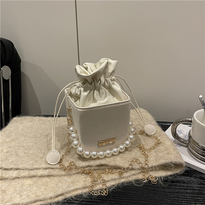 Damen elegante Beuteltasche mit Ketten- und Perlendesign Nord Taschen