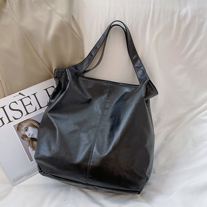 Nord Taschen | Large Soft Leather Shoulder Handbag