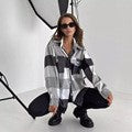 Damen Karierter Overshirt im Shacket-Stil mit Saumtaschen und Knopfverschluss Nord Taschen