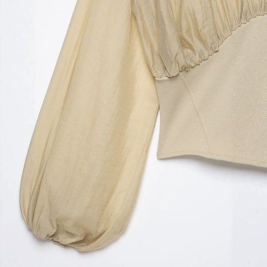 Damen Tailliertes Corsagen-Top mit transparenten Ballonärmeln und tiefem V‑Ausschnitt Nord Taschen