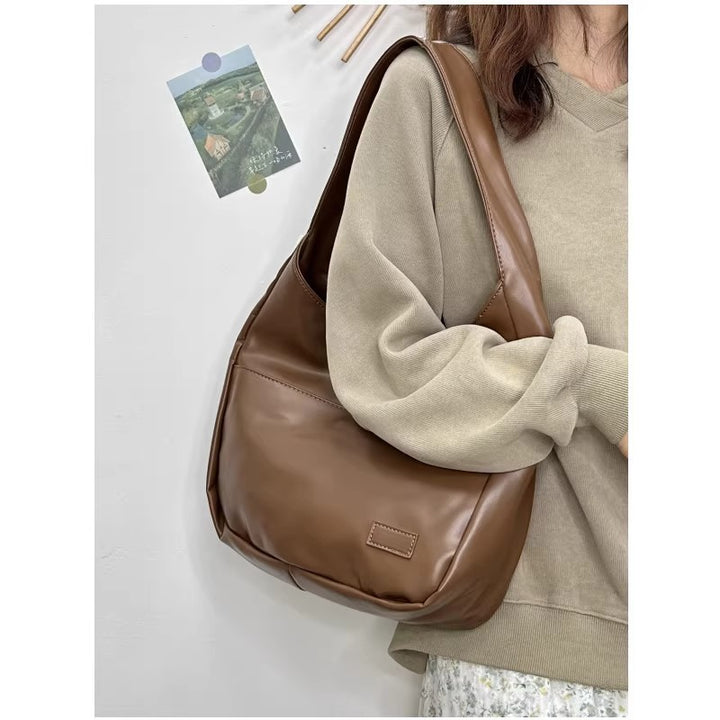 Damen Hobo-Tasche mit eleganter Form und praktischem Tragegriff Nord Taschen