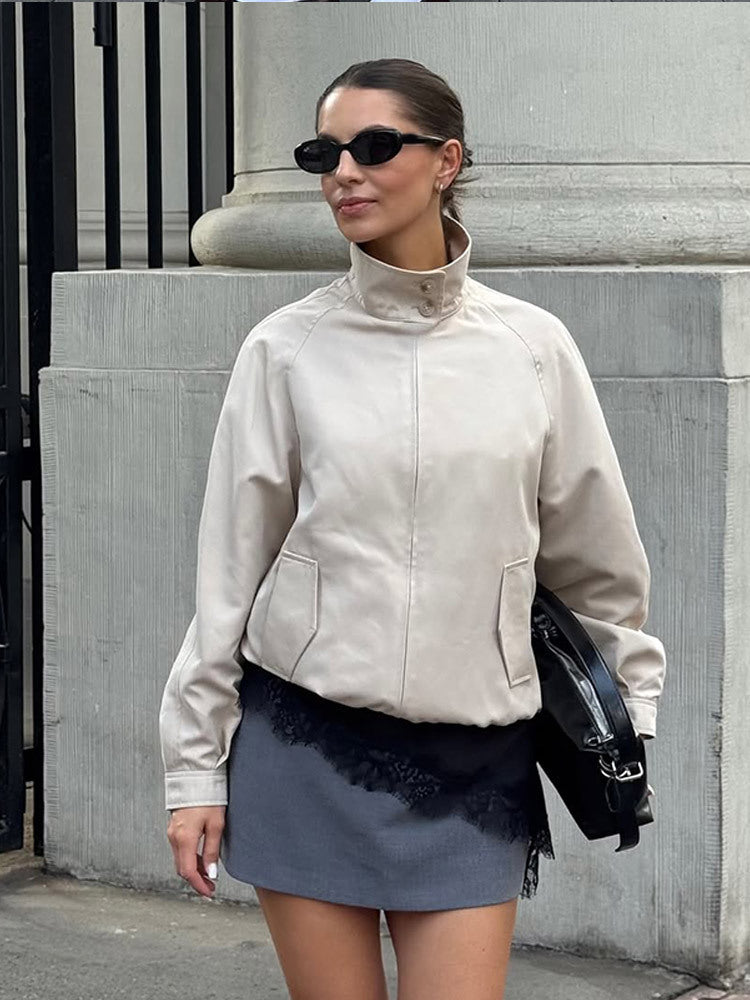 Damen Leichter taillierter Cropped-Bomber mit hohem Stehkragen und Raglanärmeln Nord Taschen