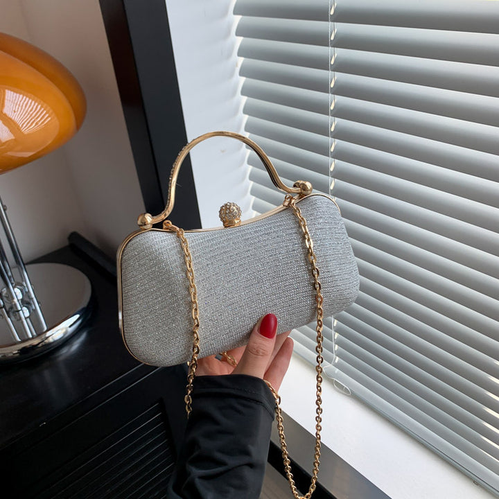 Damen glamouröse Clutch-Tasche mit dekorativem Kettenverschluss Nord Taschen