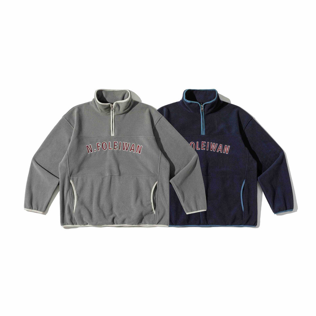 Unisex Fleece-Pullover mit halbhohem Reißverschluss, Kängurutasche und Collegestyle-Stick Nord Taschen