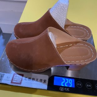 Damen bequeme Clogs aus hochwertigem Wildleder mit elegantem Blockabsatz