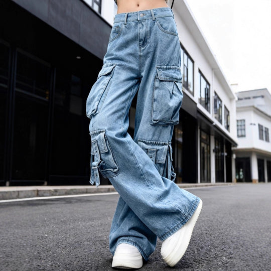 Damen Weite Cargo-Jeanshose mit mehreren aufgesetzten Taschen und Utility-Details Nord Taschen