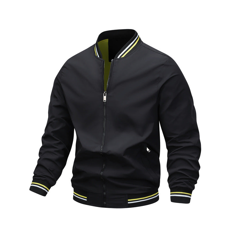 Herren Leichter Bomberblouson aus technischem Nylon mit gestreiften Rippbündchen und kontrastiertem Innenfutter Nord Taschen