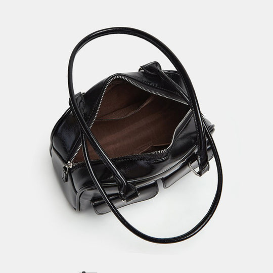Damen Handtasche mit praktischen Taschen und glänzender Oberfläche Nord Taschen