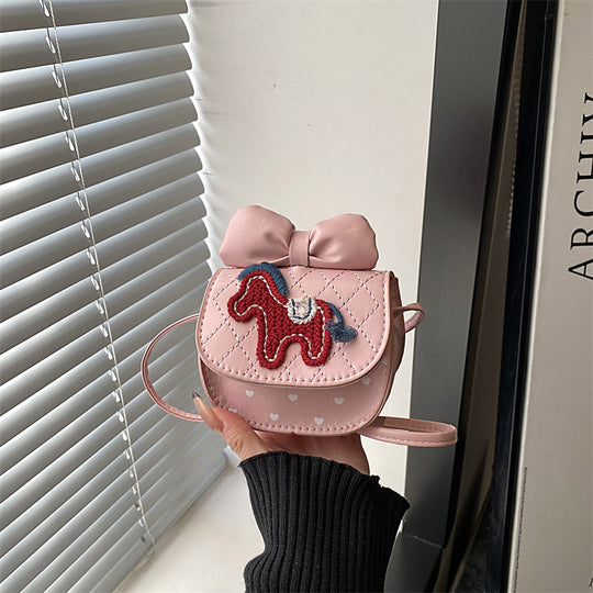 Damen Mini-Umhängetasche mit verspieltem Pferde-Motiv und Schleifenakzent Nord Taschen