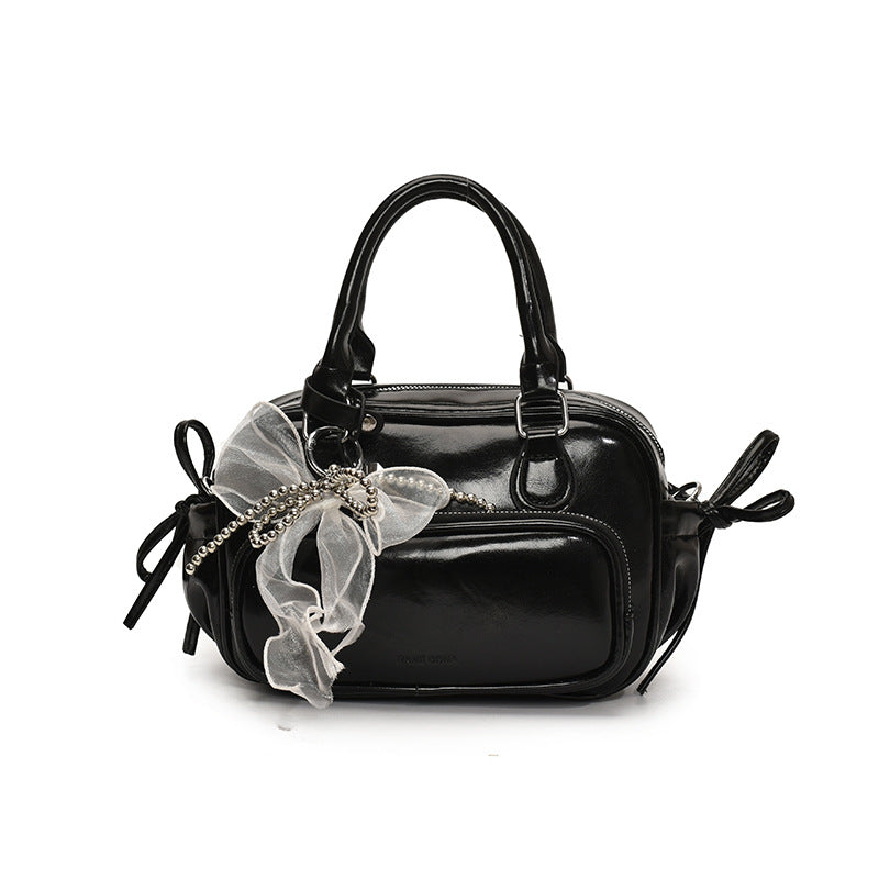 Damen Handtasche mit eleganter Verzierung Nord Taschen
