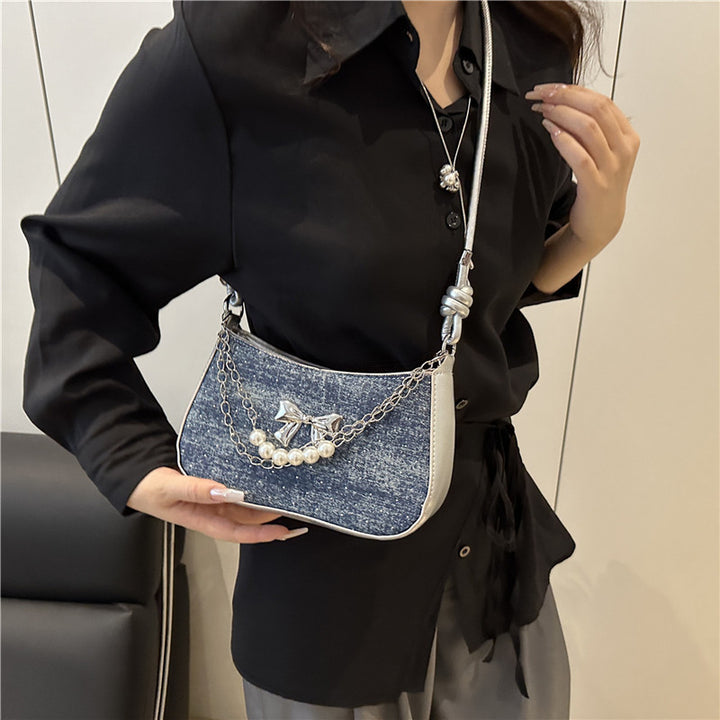 Damen Umhängetasche mit eleganter Perlenverzierung und schimmerndem Kettenakzent Nord Taschen