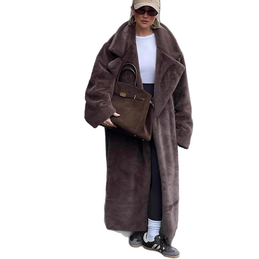 Damen Oversize Kunstfell-Maximantel mit weitem Revers Nord Taschen