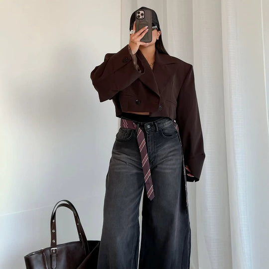Damen Cropped-Boxy Kurzblazer mit kastiger Silhouette und überlangen Ärmeln Nord Taschen