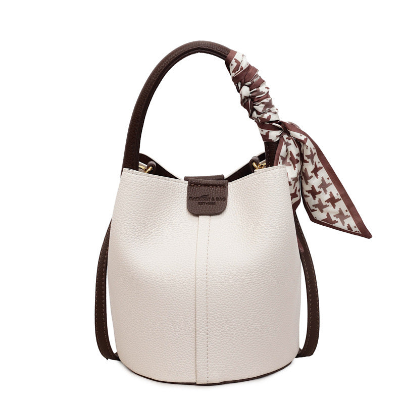 Damen Hobo-Tasche aus hochwertigem Leder mit modernem Kordelzug Nord Taschen