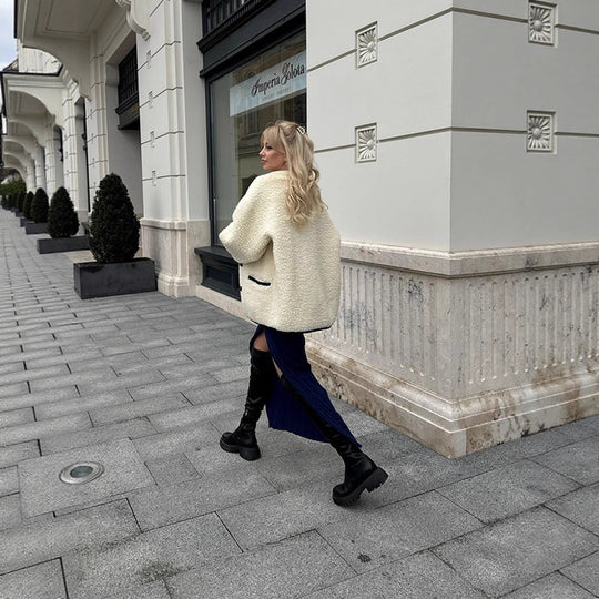Damen Boxy Teddy-Fleecejacke mit Knebelverschlüssen und Kontrastkanten Nord Taschen