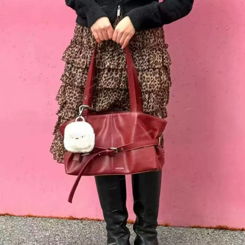 Damen Tote-Tasche mit eleganter Kettenverzierung und großzügigem Innenraum Nord Taschen