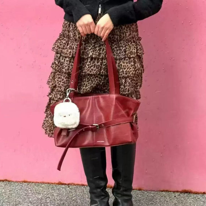 Damen Tote-Tasche mit eleganter Kettenverzierung und großzügigem Innenraum Nord Taschen