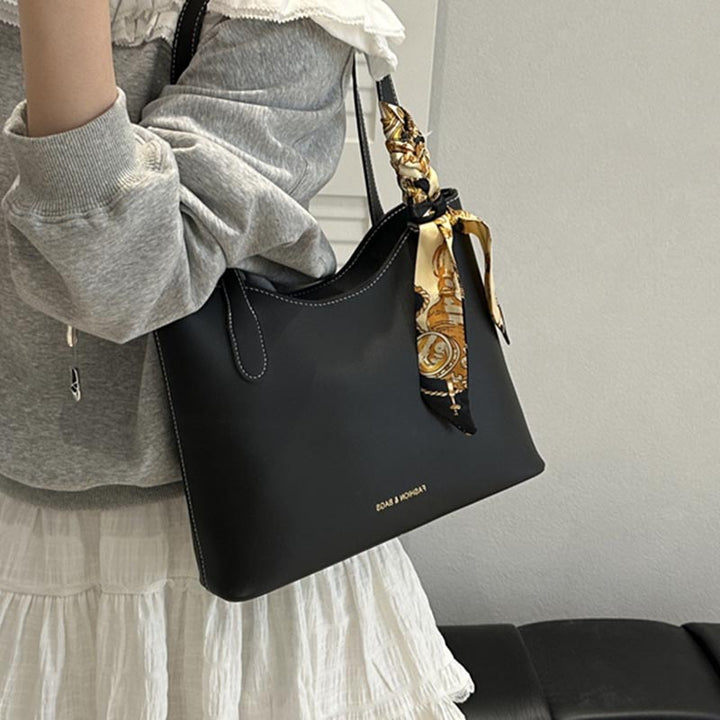 Damen moderne Henkeltasche mit stilvollem Knoten-Detail Nord Taschen