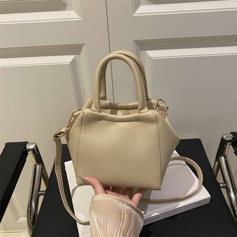 Damen modische Handtasche im strukturierten Design Nord Taschen