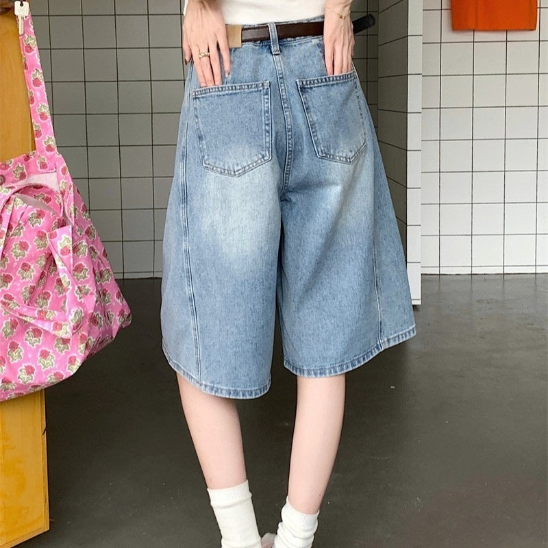 Damen weite Denim-Shorts im modernen Design mit praktischen Taschen