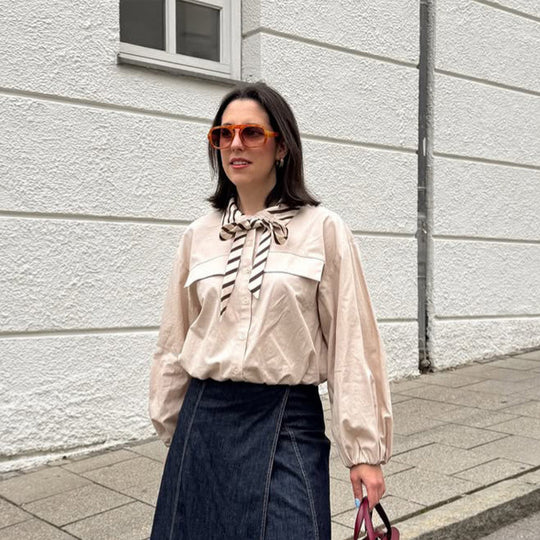 Damen Bluse mit Schleifenkragen, überschnittener Schulterpartie und voluminösen Ballonärmeln Nord Taschen
