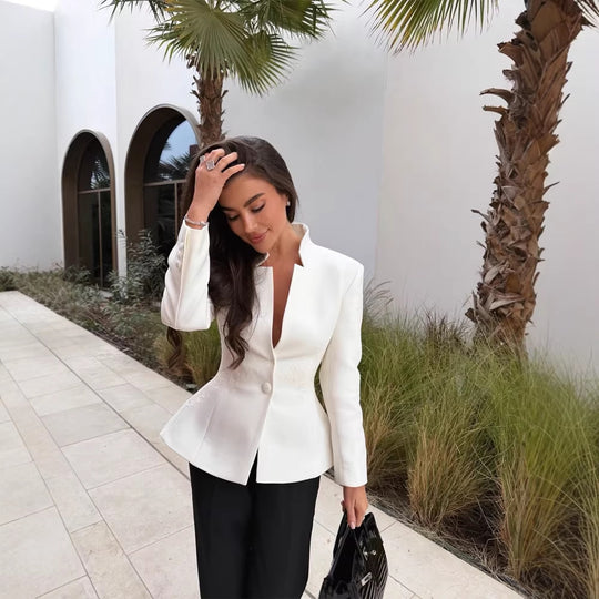 Damen Taillierter Einreihiger Blazer mit Stehkragen und tiefem V‑Ausschnitt Nord Taschen