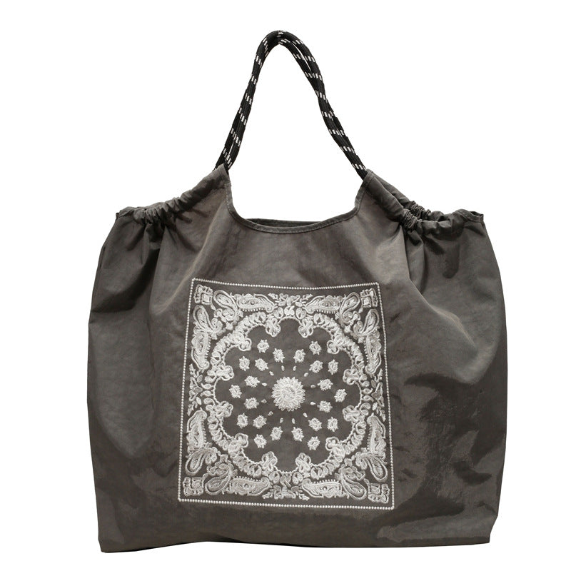 Damen Tragetasche mit einzigartigem, handgefertigtem Design | Nord Taschen
