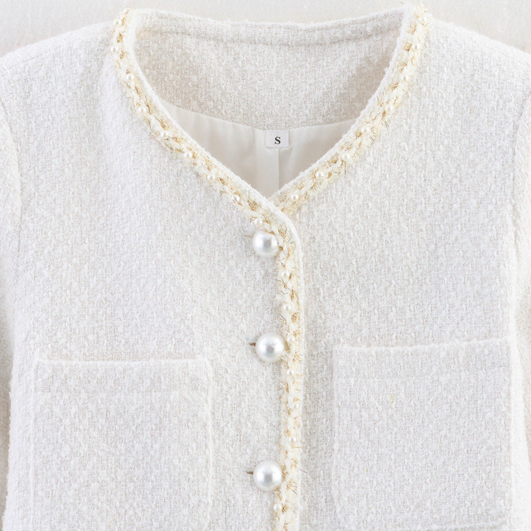 Damen modische Bouclé-Jacke mit eleganten Taschen und perlverzierten Knöpfen