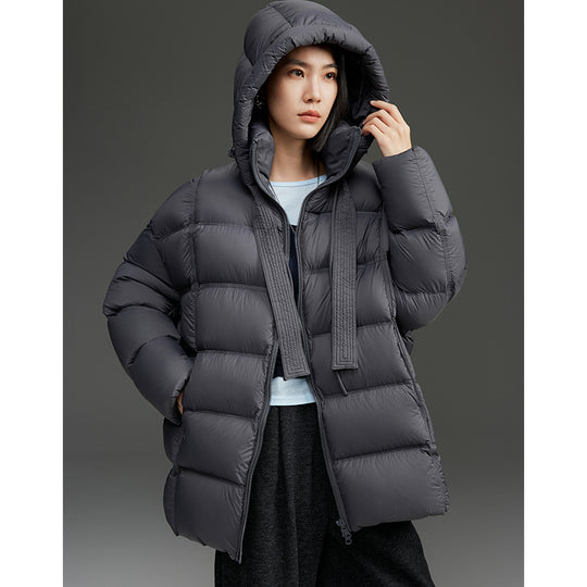 Damen Steppige wärmende Daunenjacke mit Kapuze und weiter Silhouette Nord Taschen