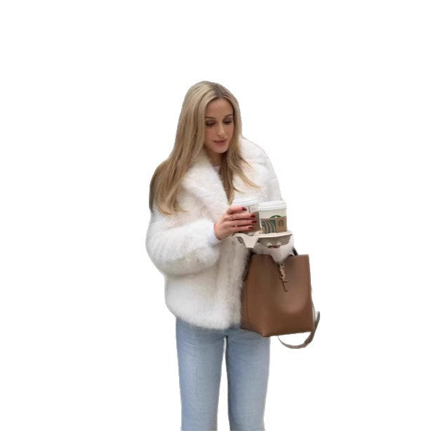 Damen Cropped Kunstpelzjacke mit soften Teddy-Finish, kastiger Passform und voluminösem Umlegekragen Nord Taschen