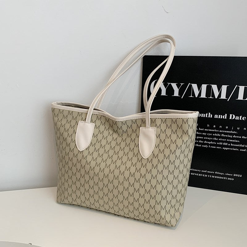 Damen Tote-Bag aus hochwertigem, strapazierfähigem Material mit elegantem Monogramm Nord Taschen