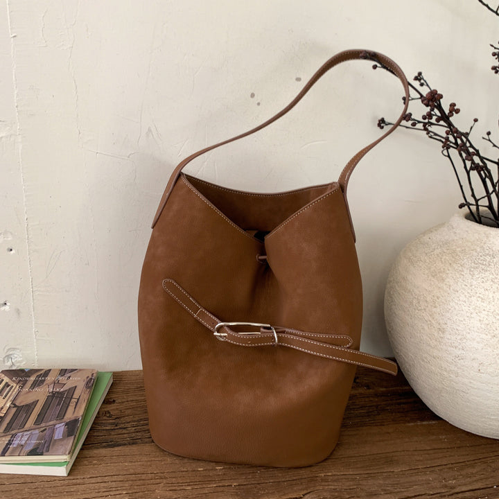 Damen Beuteltasche mit raffiniertem Verschluss Nord Taschen