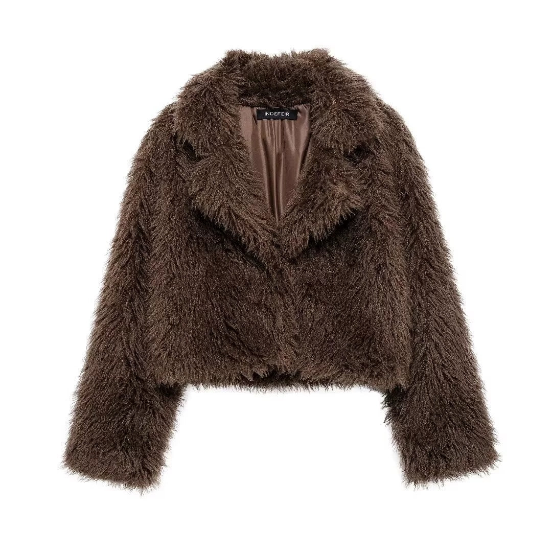 Damen Kurzjacke im Cropped‑Schnitt aus fluffigem Hochflor‑Faux‑Fur mit tiefem Schalkragen Nord Taschen