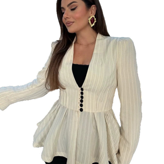 Damen Taillierter Peplum‑Blazer mit V‑Ausschnitt und dekorativer Knopfleiste Nord Taschen