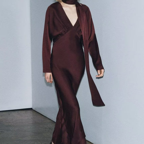 Damen Midikleid aus Satin mit tiefem V-Ausschnitt, langen Ärmeln und Schalkragen Nord Taschen