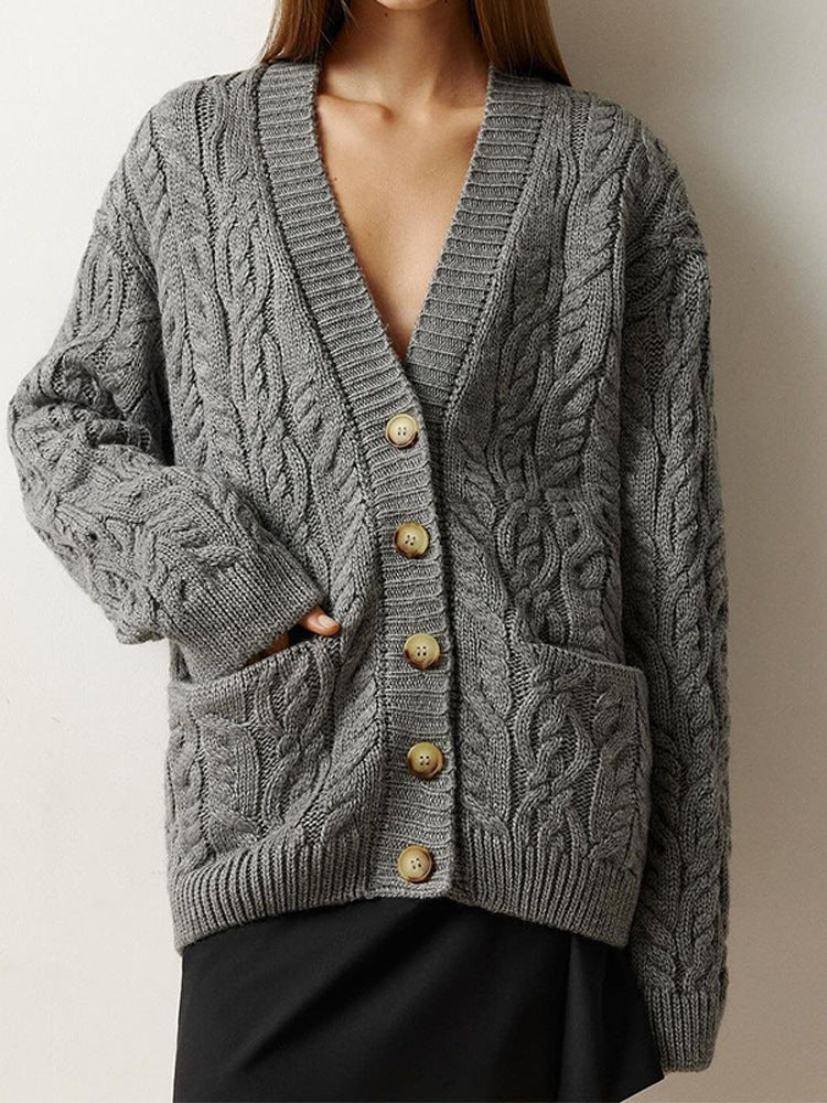 Damen Oversize Zopfmuster-Strickcardigan mit V‑Ausschnitt und aufgesetzten Taschen Nord Taschen