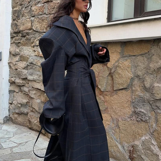Damen Oversize Wickelmantel mit weitem Schalkragen und Bindegürtel Nord Taschen