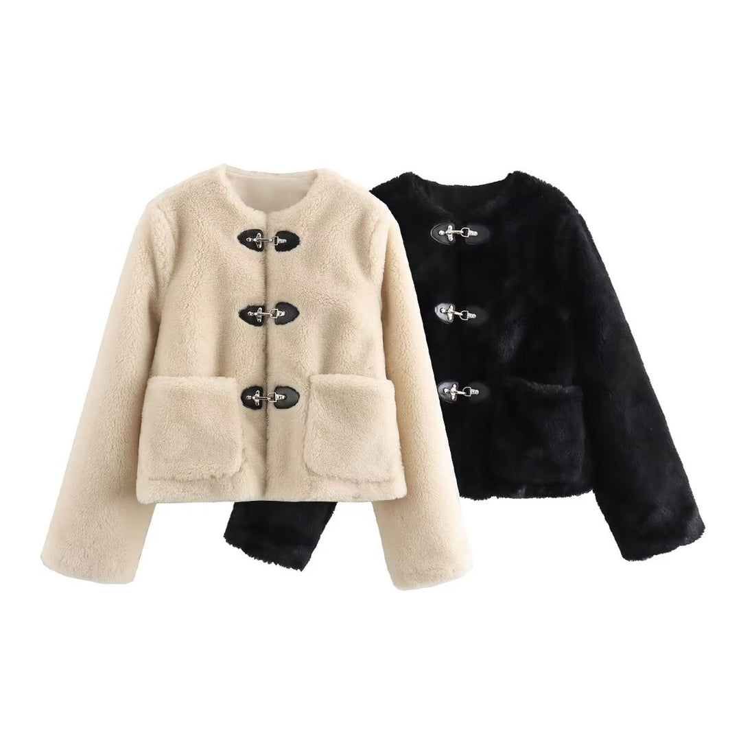 Damen Kurze Teddyjacke mit Knebelverschluss und aufgesetzten Taschen Nord Taschen