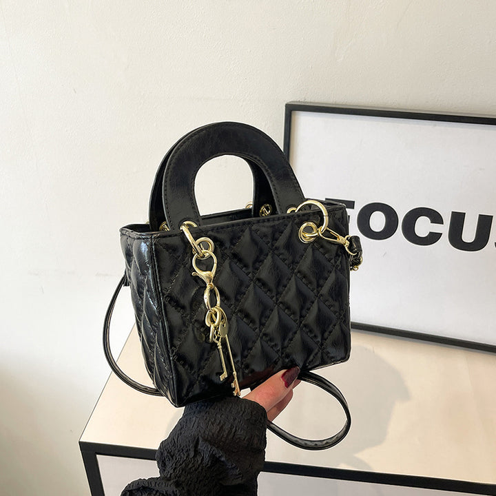Damen elegante Mini-Henkeltasche mit gestepptem Design Nord Taschen